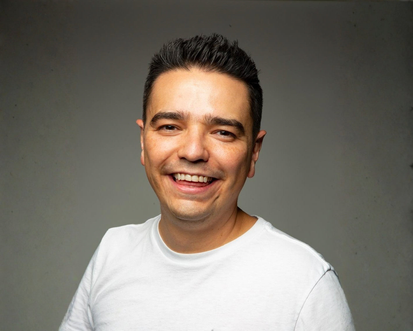 Behind the Shot with Jair Hernández