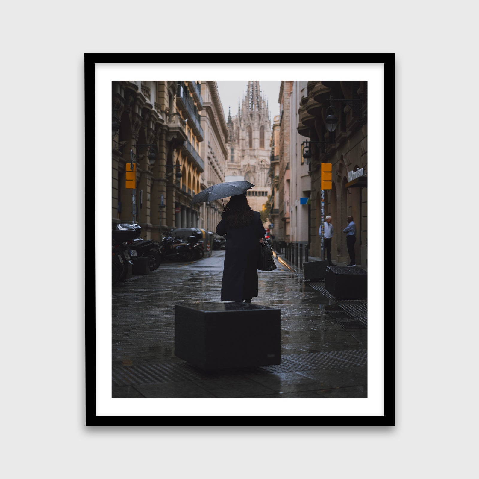 Rain in the Gothic Quarter