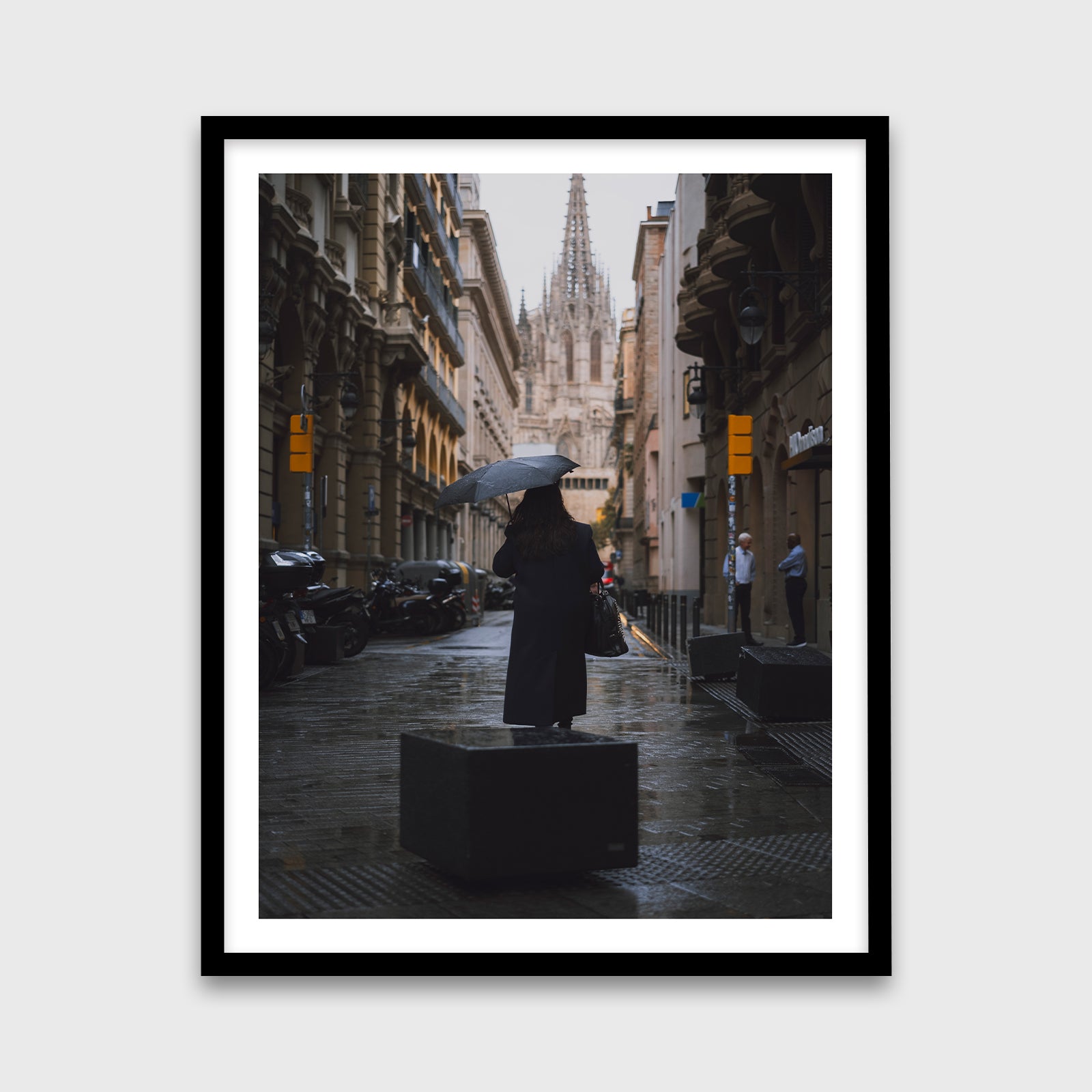 Rain in the Gothic Quarter